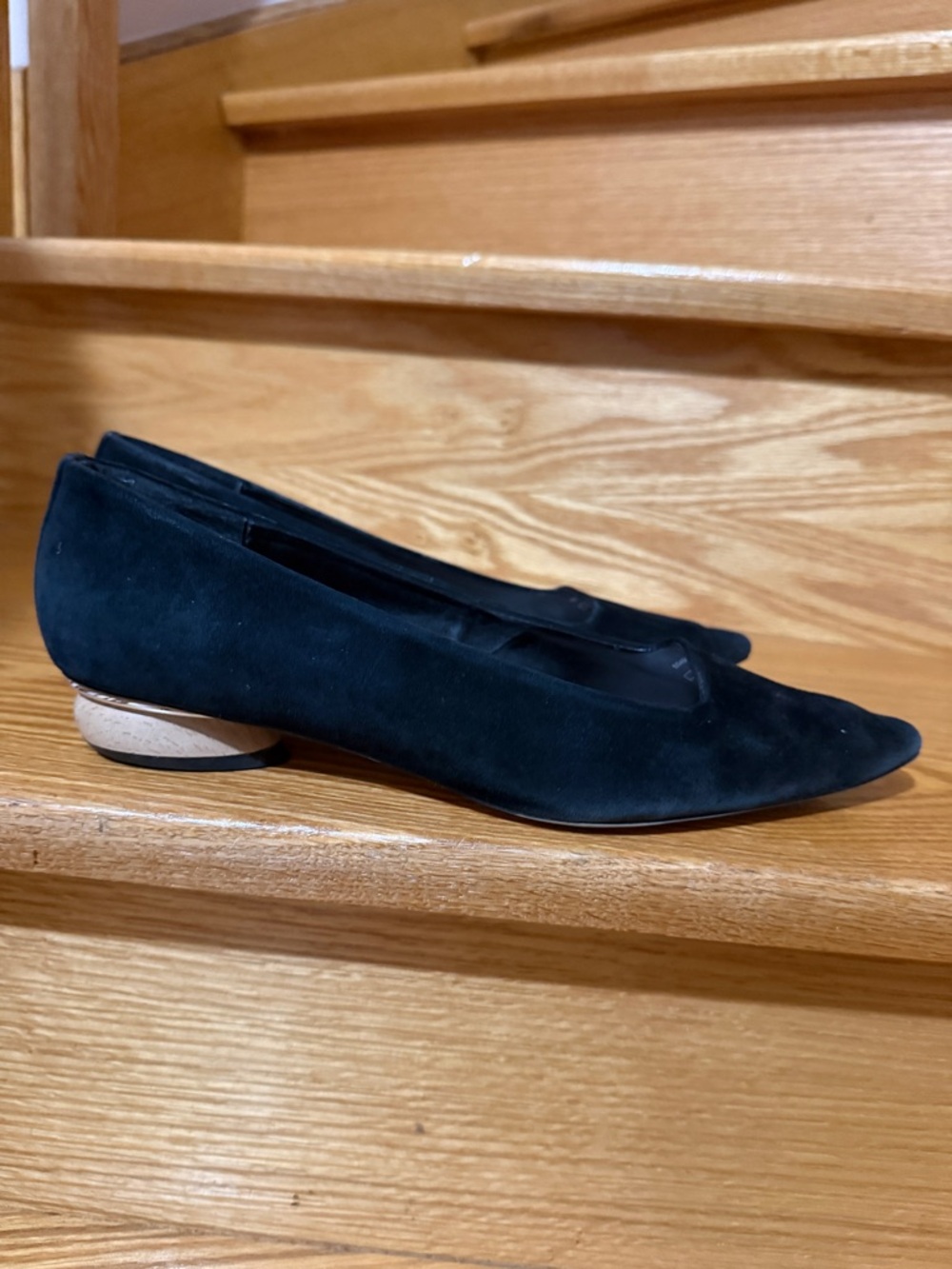 Zara Black Suede Pointed Toe Low Heel Flats